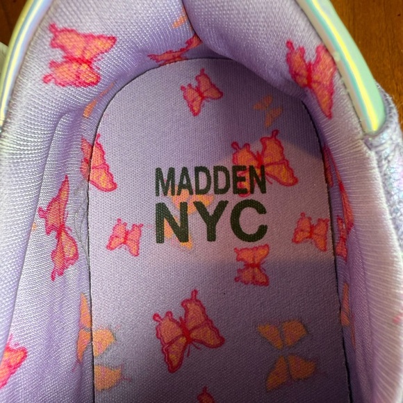 Madden NYC Shoes Iridescent Purple Kids Sneakers Runners Girls Size 3 - Picture 10 of 11